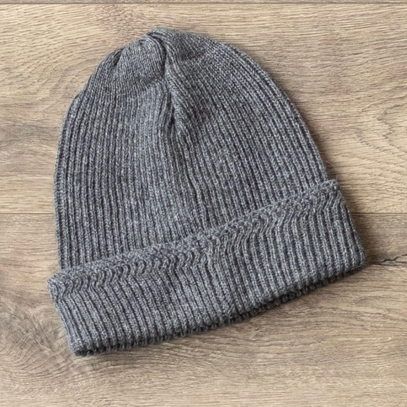 Docker / Fisherman Ribbed Beanies - Picture 9 of 9
